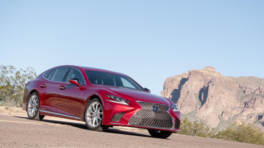  Lexus LS500h 2017 года  (NA) (фото 8 из 40)